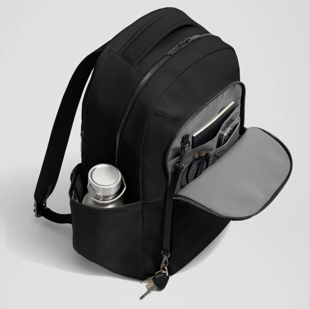 Away The Commuter Backpack - Picture 4 of 14